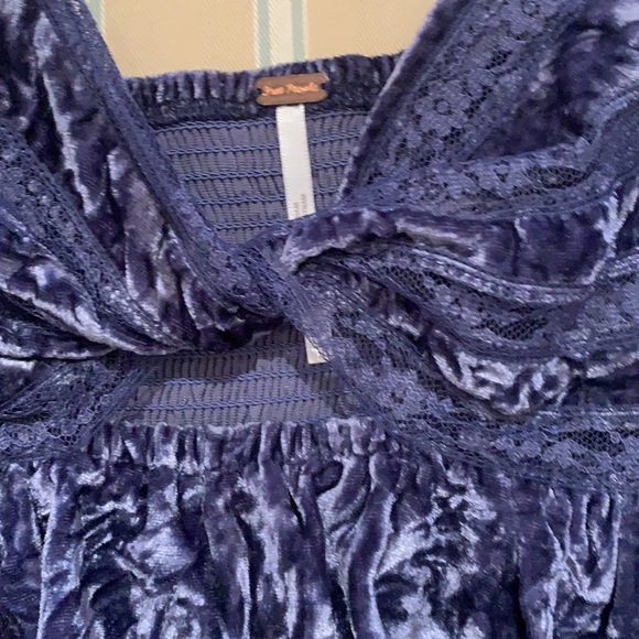 FREE PEOPLE VELVET AND LACE  CROPPED TOP WILD MOON - Picture 7 of 13